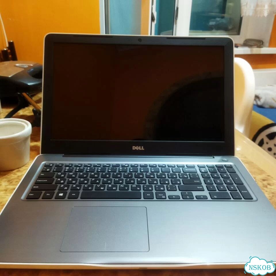 Игровой ноутбук i3-6006/R7m430 фото 1