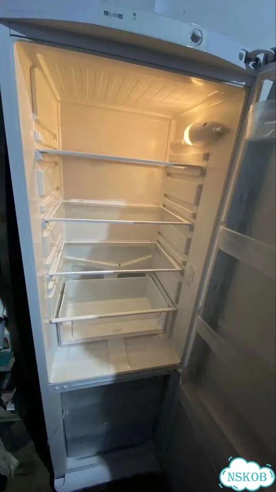 Холодильник Indesit. Доставка фото 1