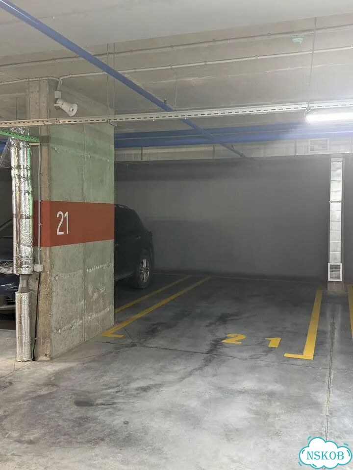 Машиноместо, 13 м² фото 1