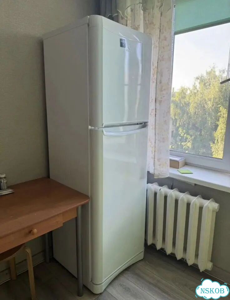 Холодильник Indesit(NO Frost) фото 1