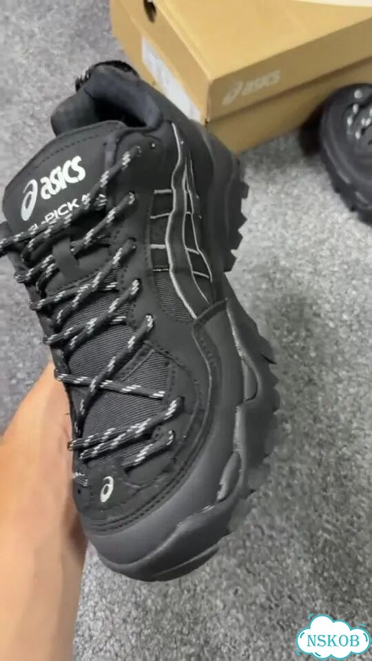 Кроссовки Asics Gel Pickax black фото 1