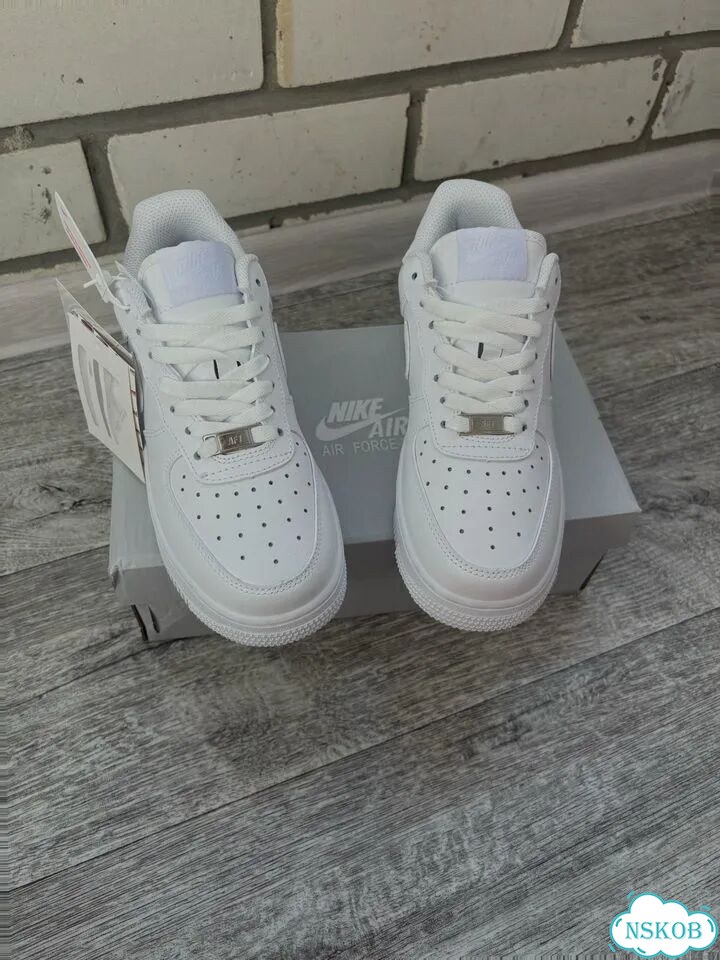 Nike air foce 1 белые премиум фото 5