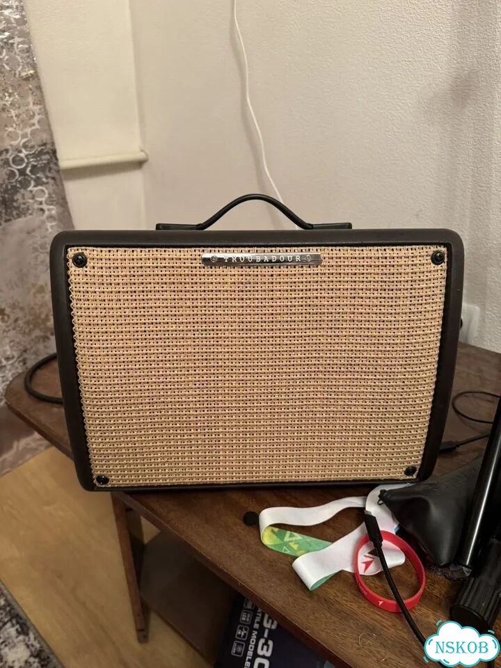 Комбоусилитель ibanez troubadour T30II-U фото 1