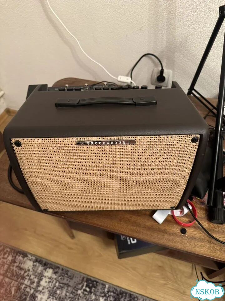 Комбоусилитель ibanez troubadour T30II-U фото 6
