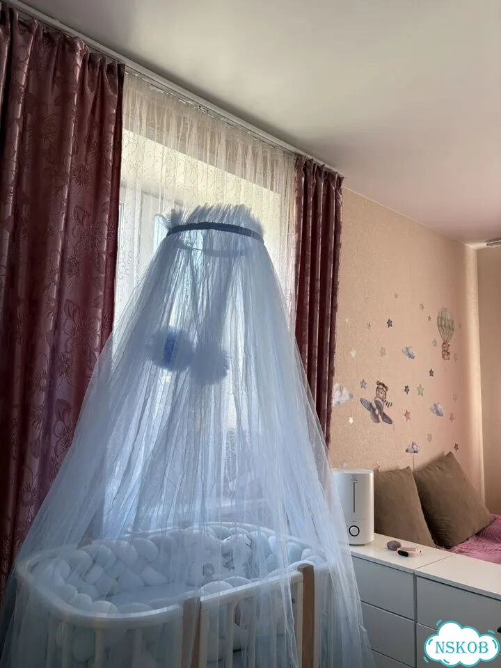 Детская кроватка с маятником фото 1