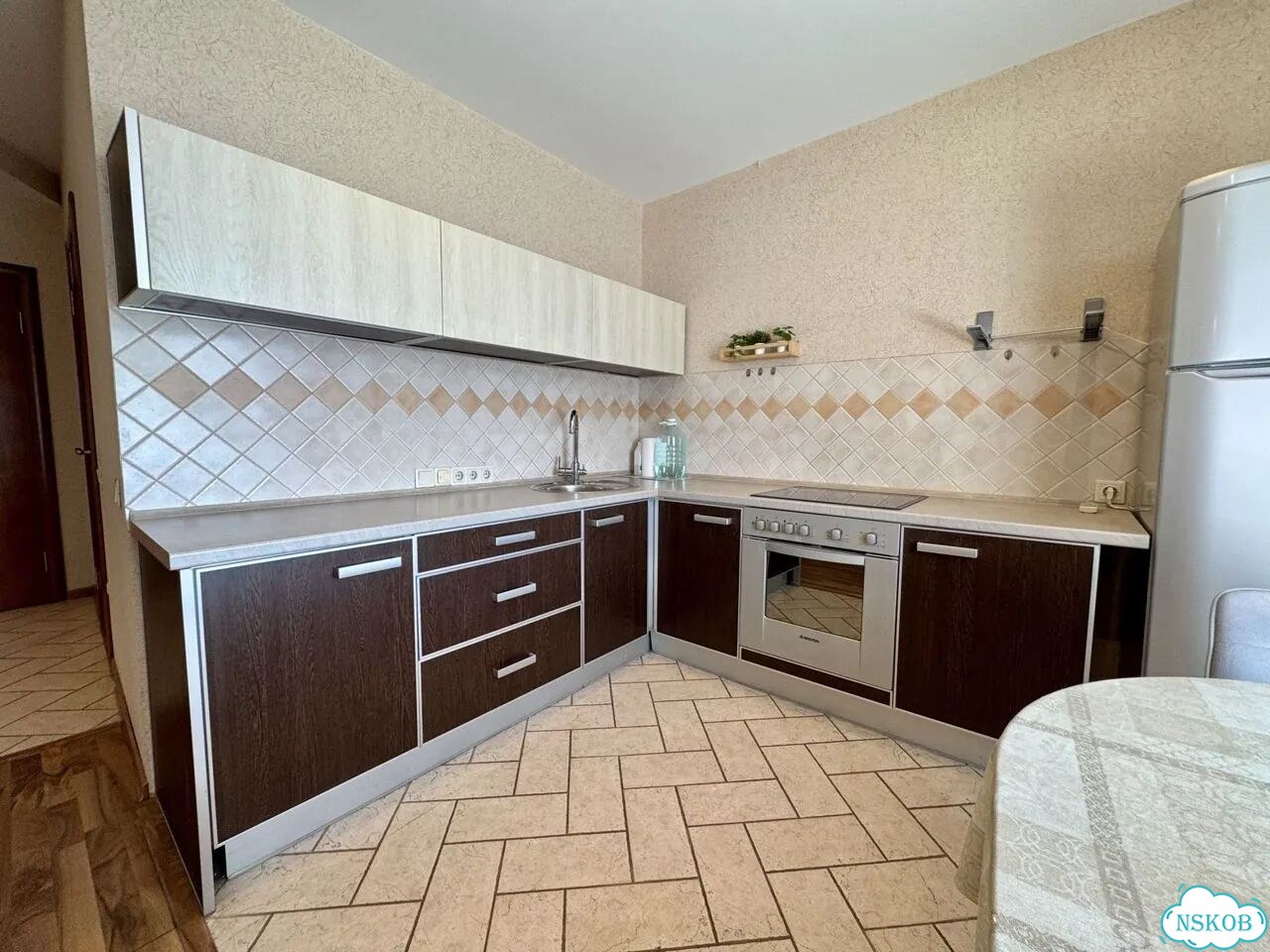 1-к. квартира, 52 м², 10/13 эт. фото 8