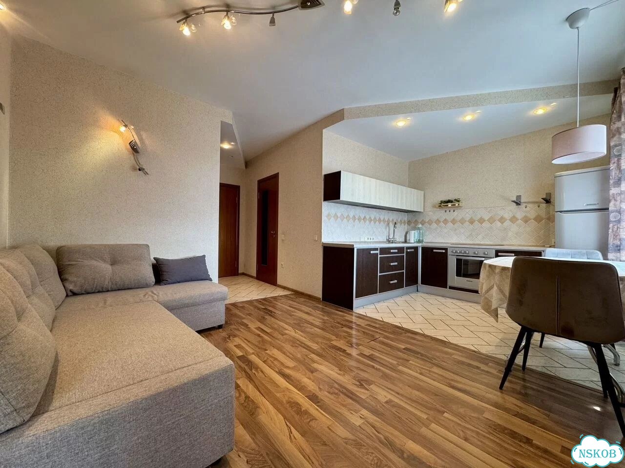 1-к. квартира, 52 м², 10/13 эт. фото 9
