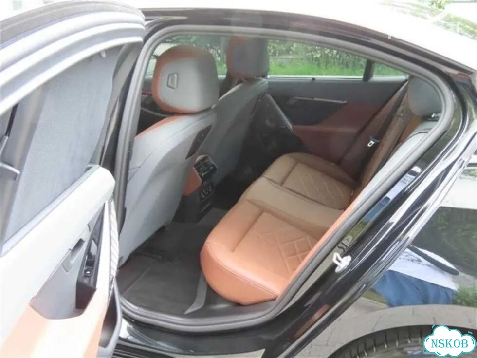 BMW 5 серия 2.0 AT, 2025, 12 500 км фото 15