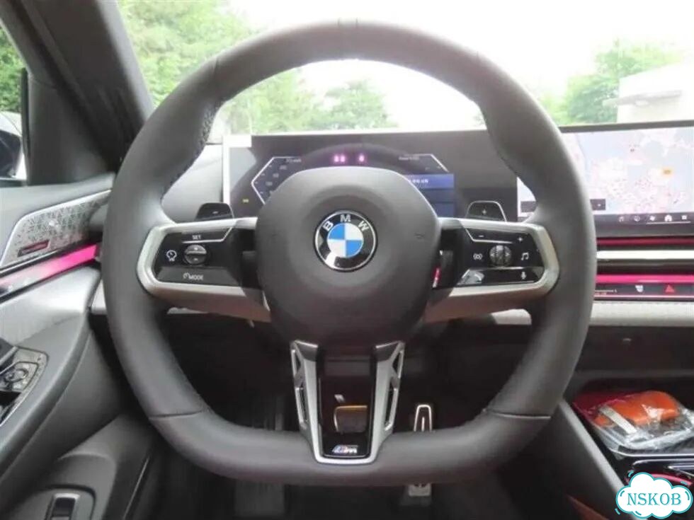 BMW 5 серия 2.0 AT, 2025, 12 500 км фото 17