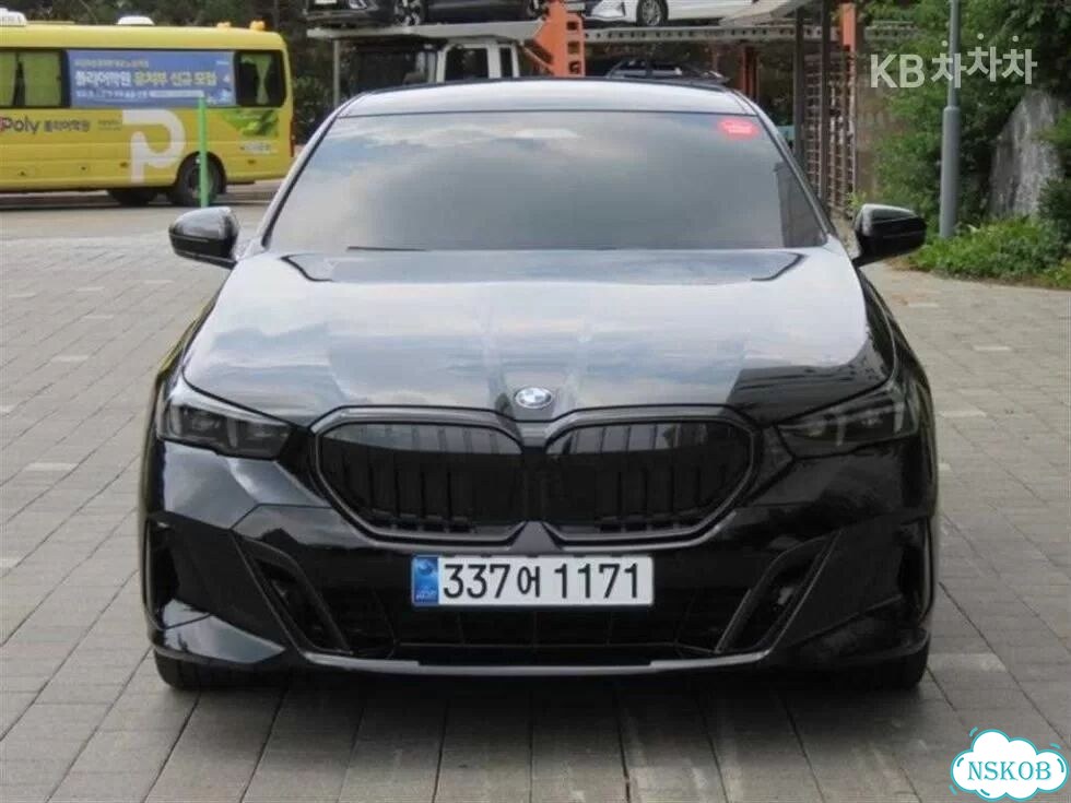 BMW 5 серия 2.0 AT, 2025, 12 500 км фото 2