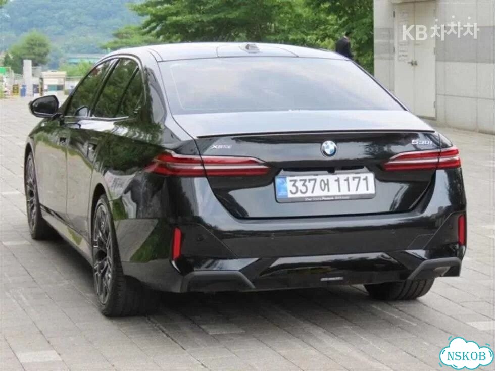 BMW 5 серия 2.0 AT, 2025, 12 500 км фото 5