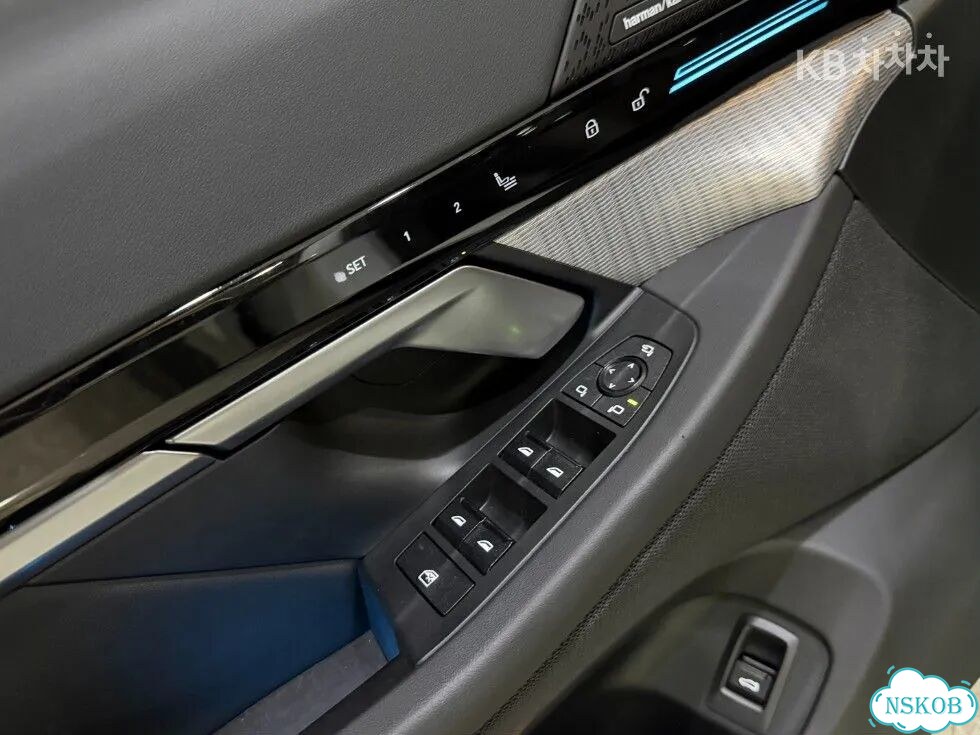 BMW 5 серия 2.0 AT, 2024, 40 600 км фото 17