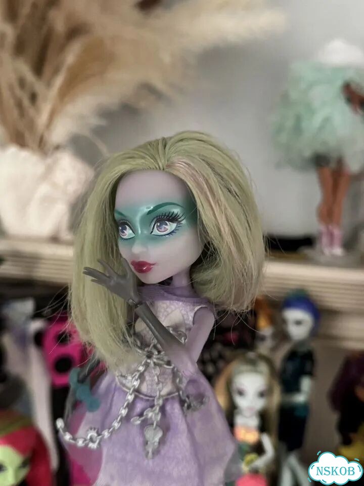Monster High Twyla фото 1