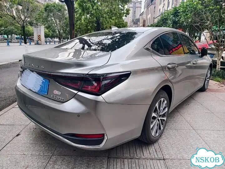 Lexus ES 2.0 CVT, 2025, 17 000 км фото 4