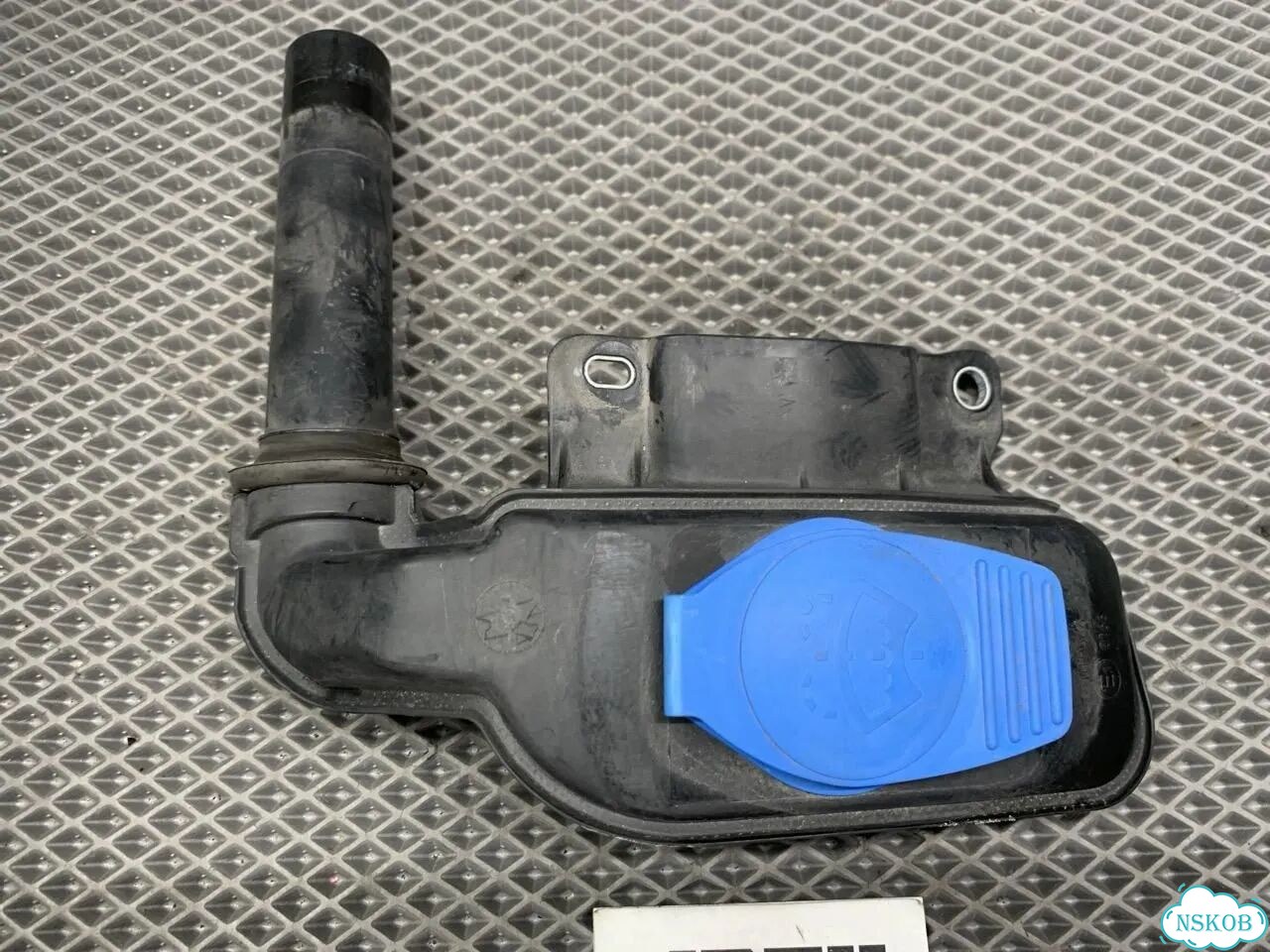 Горловина бачка стеклоомывателя Audi Q5 8R cncd фото 2