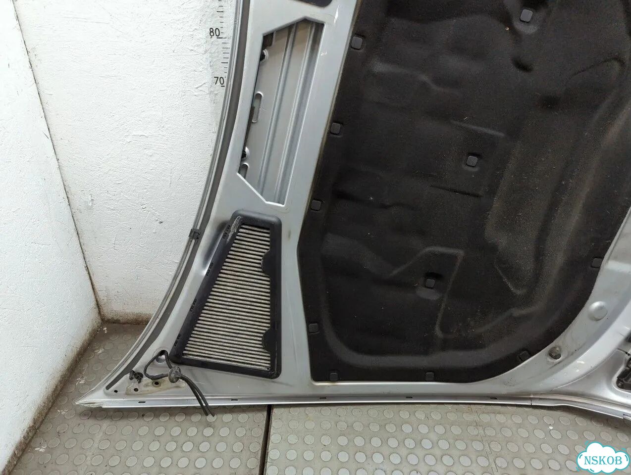 Капот Volkswagen Phaeton фото 9