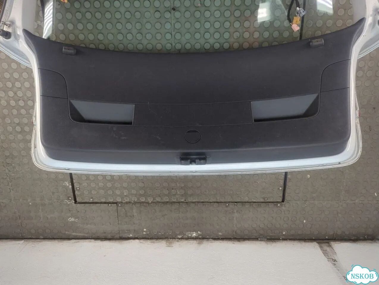 Крышка багажника Volkswagen Golf 5 фото 8