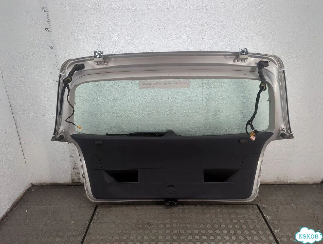 Крышка багажника Volkswagen Golf 5 фото 9