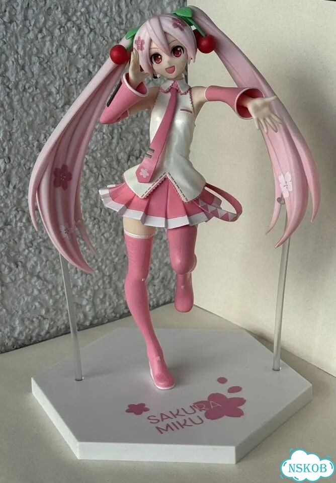 Фигурка sega Hatsune Miku Sakura Ver. 3 фото 4