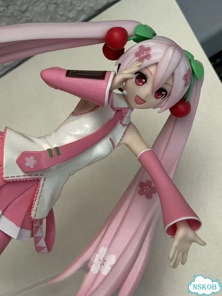 Фигурка sega Hatsune Miku Sakura Ver. 3 фото 5