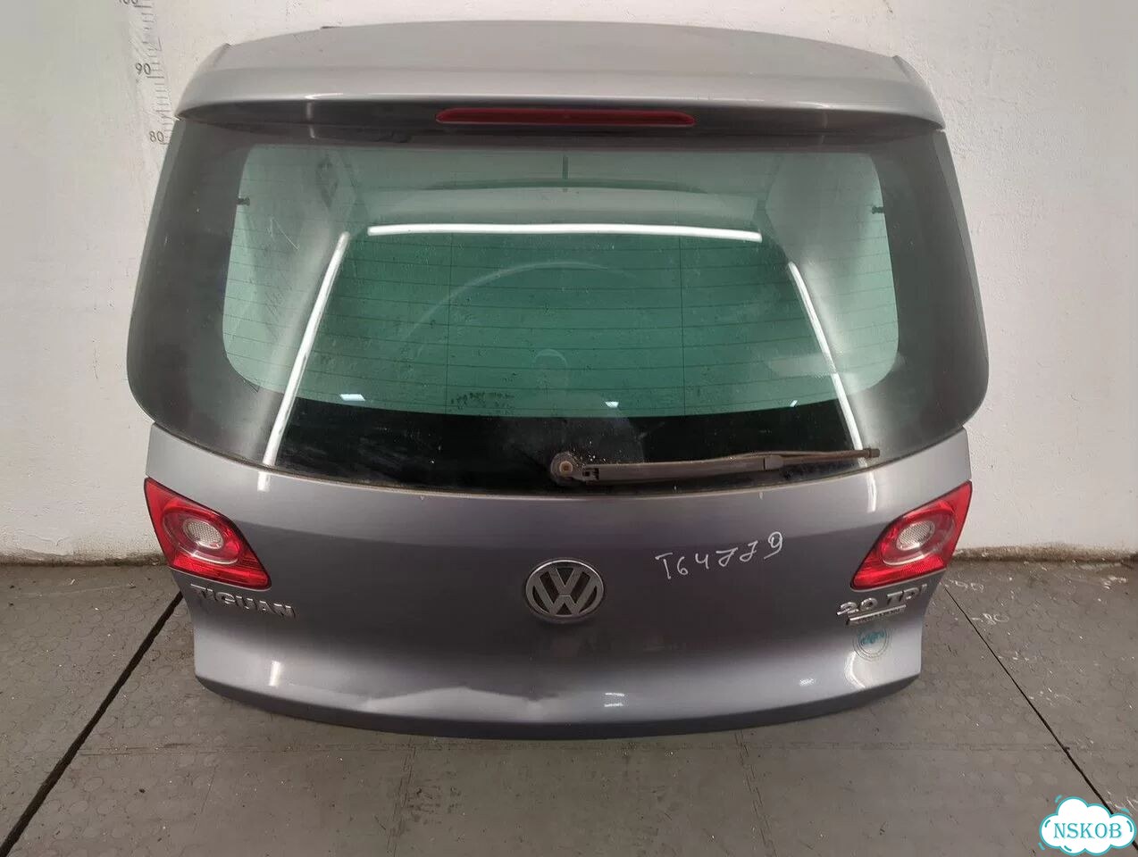 Крышка багажника Volkswagen Tiguan фото 1