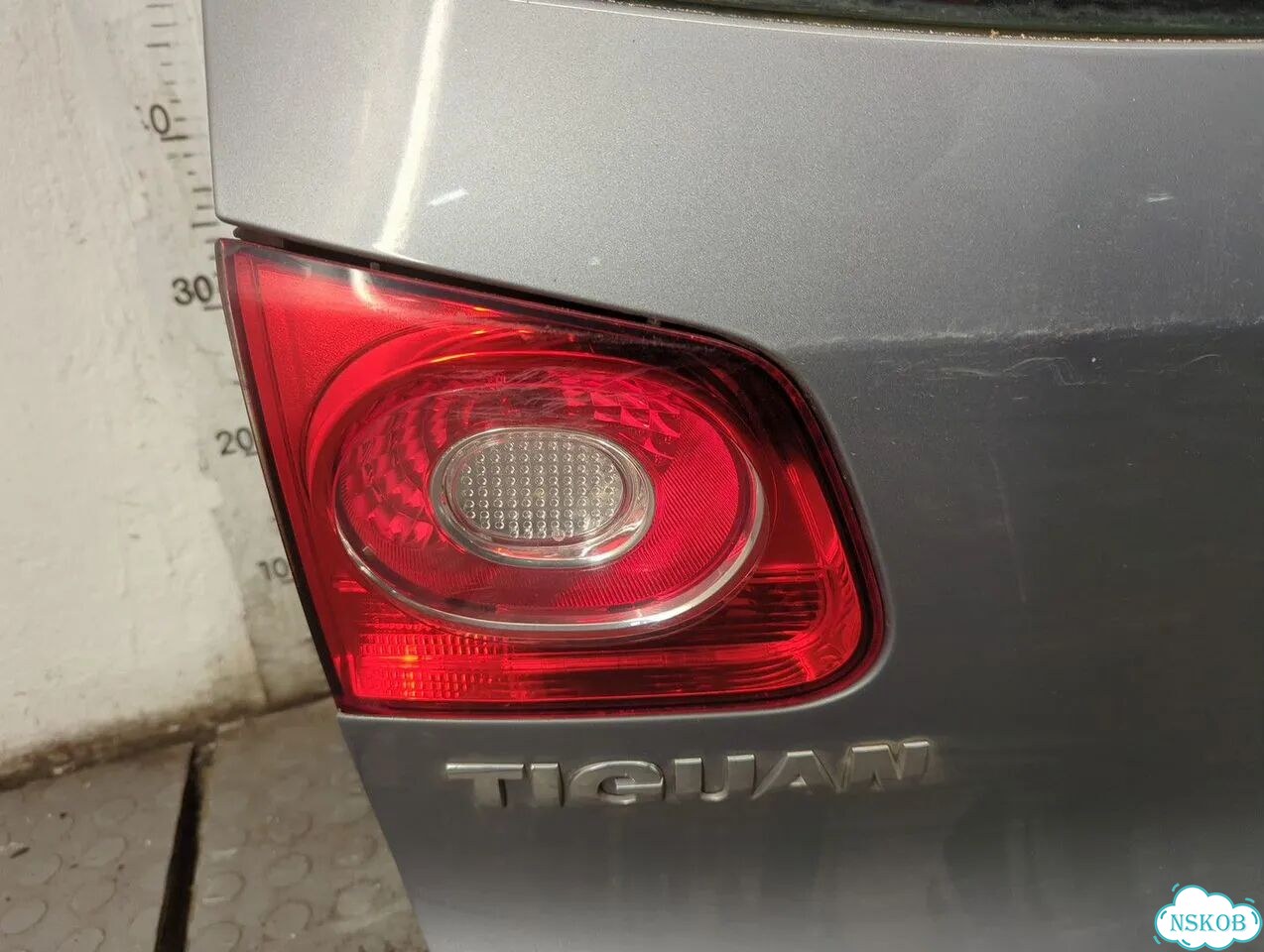 Крышка багажника Volkswagen Tiguan фото 3