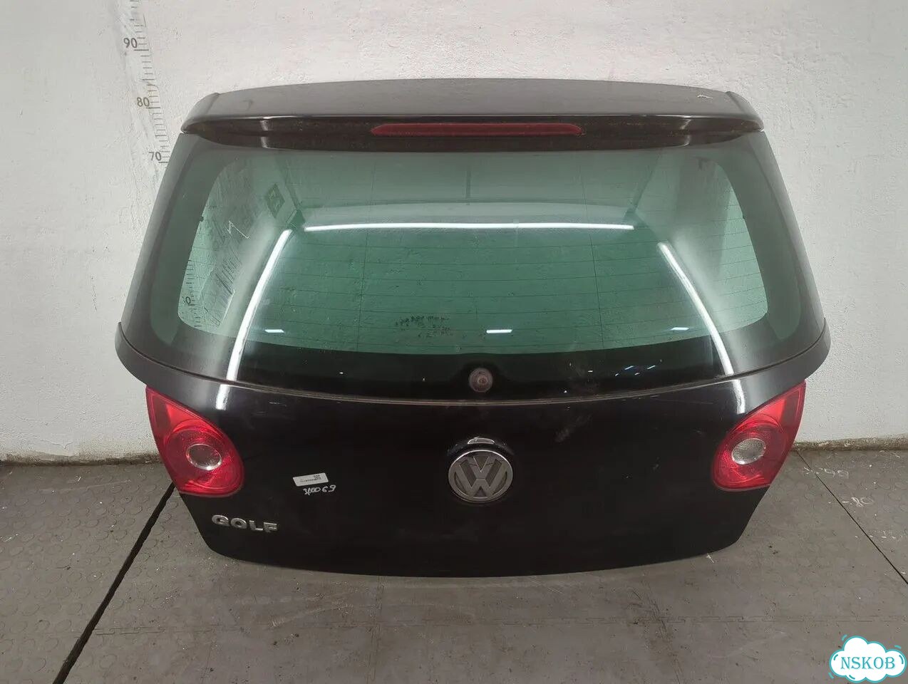 Крышка багажника Volkswagen Golf 5 фото 1