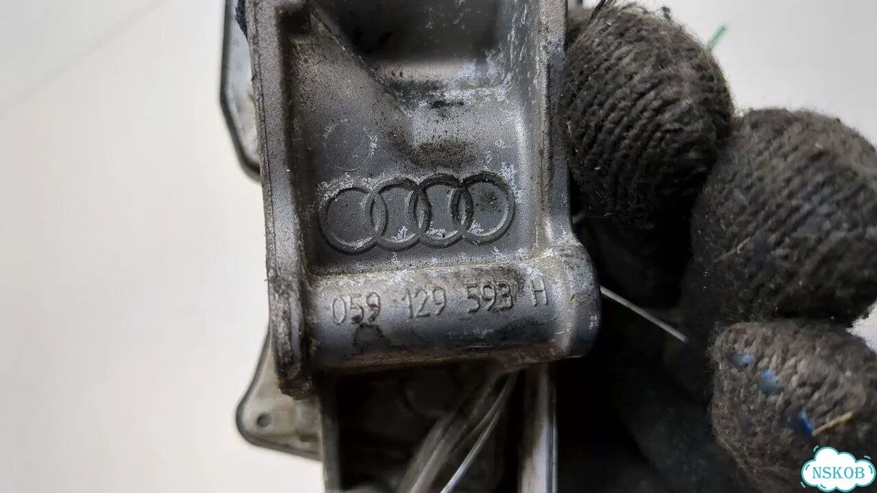 Заслонка дроссельная Audi Q7 фото 4