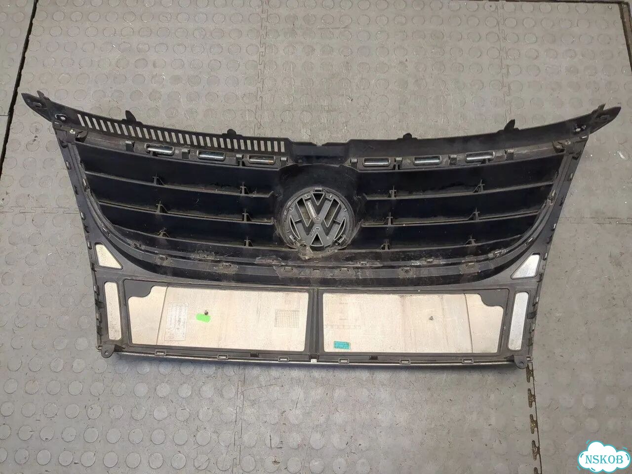 Решетка радиатора Volkswagen Touran фото 4