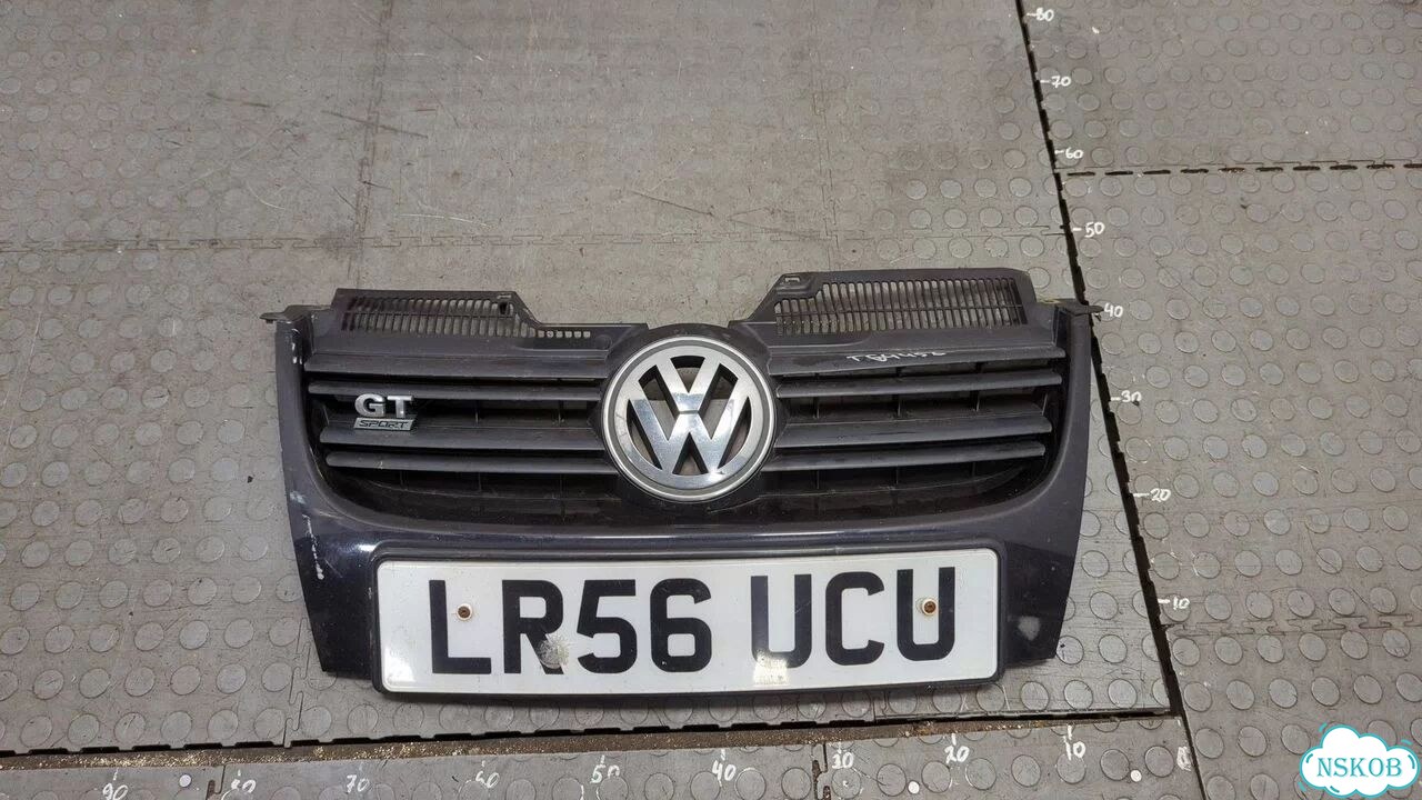 Решетка радиатора Volkswagen Golf 5 фото 1