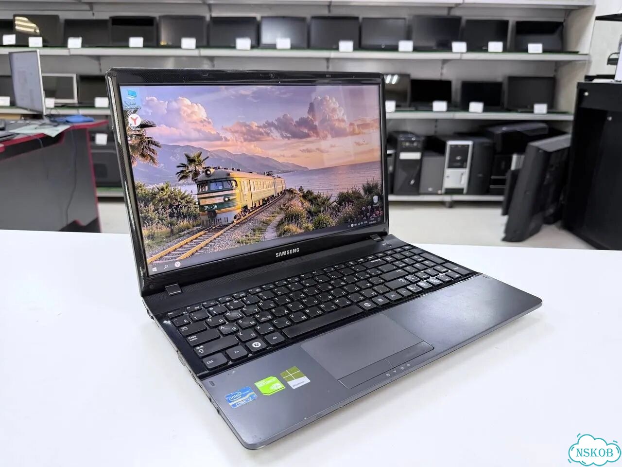Ноутбук Samsung NP300E5C Core i7 SSD 240Gb фото 1