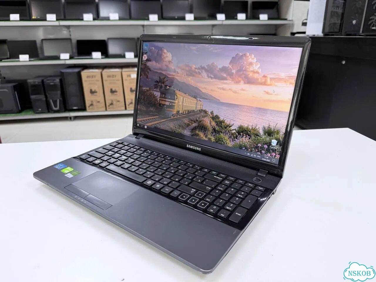 Ноутбук Samsung NP300E5C Core i7 SSD 240Gb фото 3