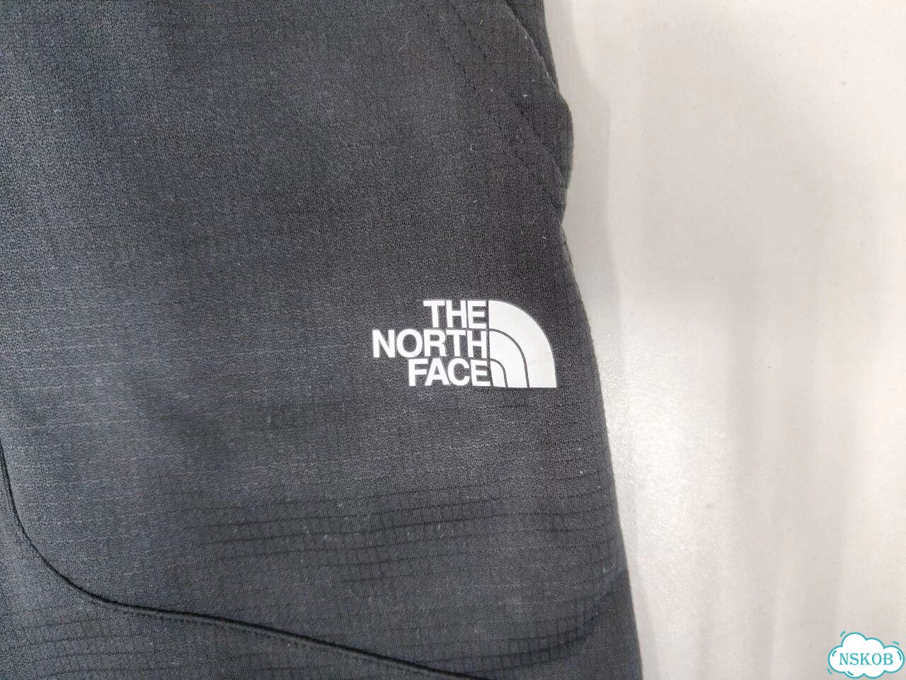 The North Face шорты мужские фото 4