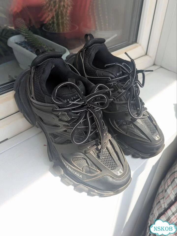 Balenciaga track 43 фото 1