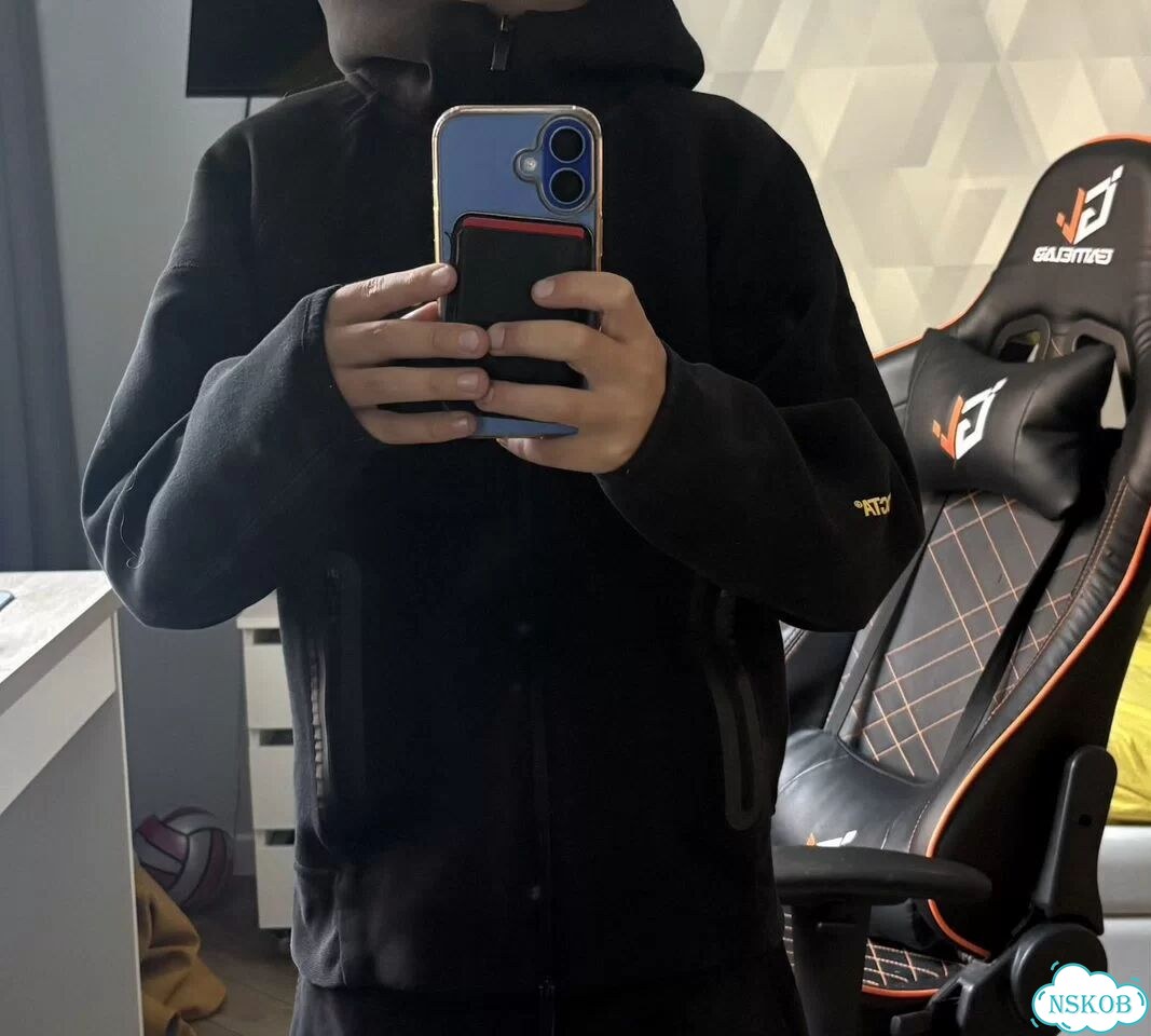 Свитшот nike nocta фото 1