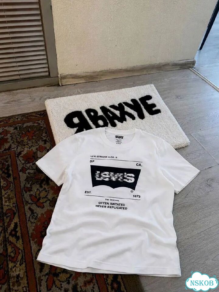 Футболка Levis фото 1