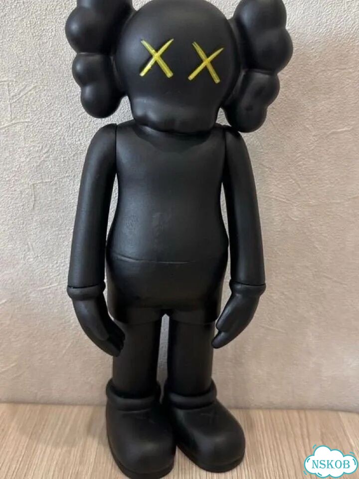 2 игрушки kaws фото 4