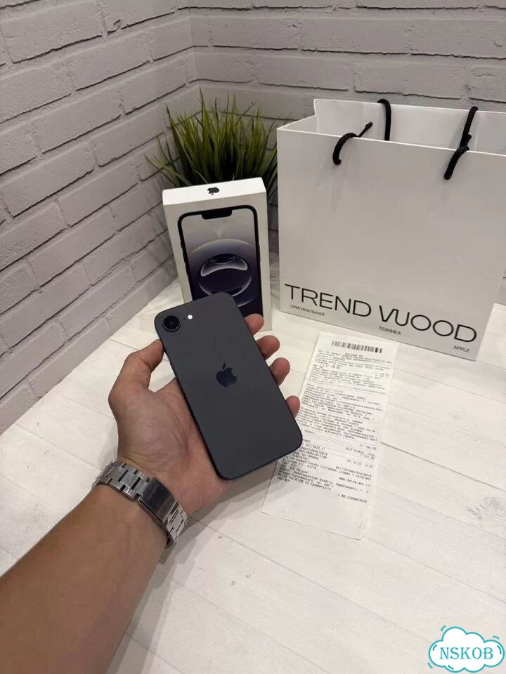 iPhone 16e, 128 ГБ, SIM + eSIM фото 1