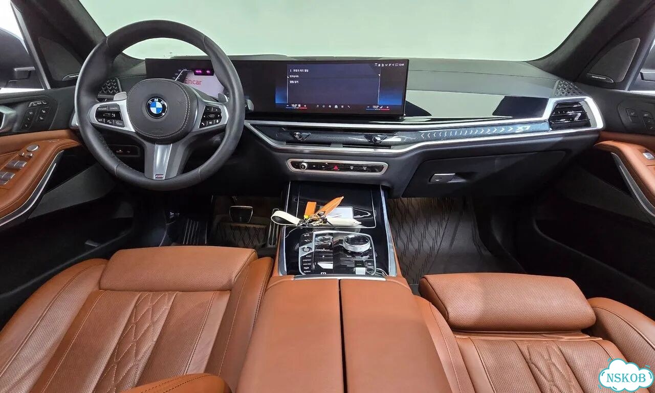 BMW X7 3.0 AT, 2024, 28 000 км фото 23