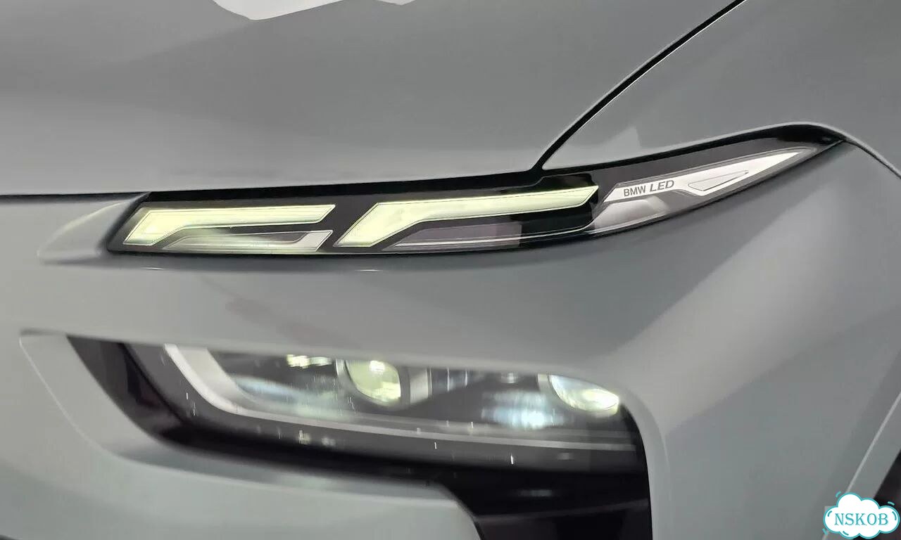 BMW X7 3.0 AT, 2024, 28 000 км фото 3