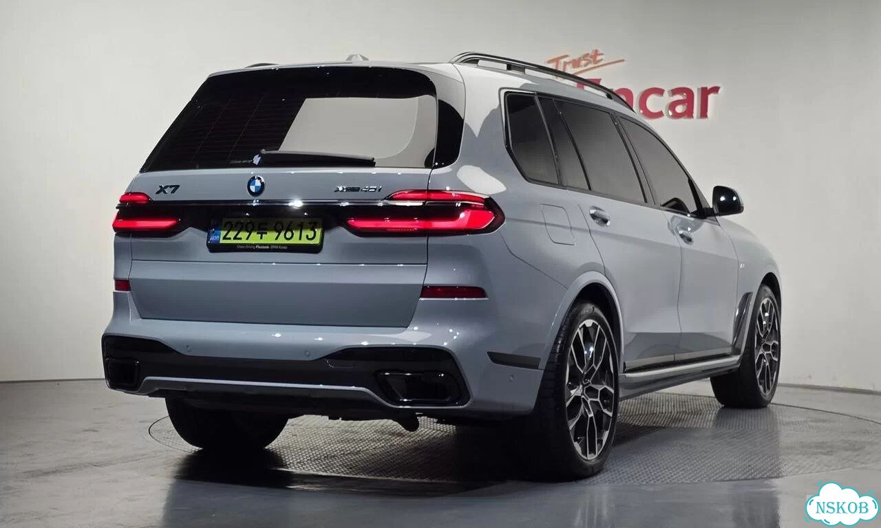BMW X7 3.0 AT, 2024, 28 000 км фото 5