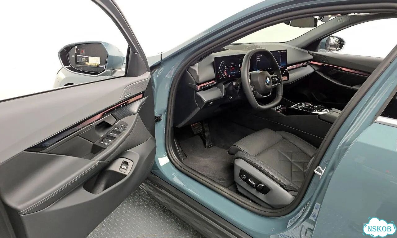 BMW 5 серия 2.0 AT, 2025, 8 200 км фото 15