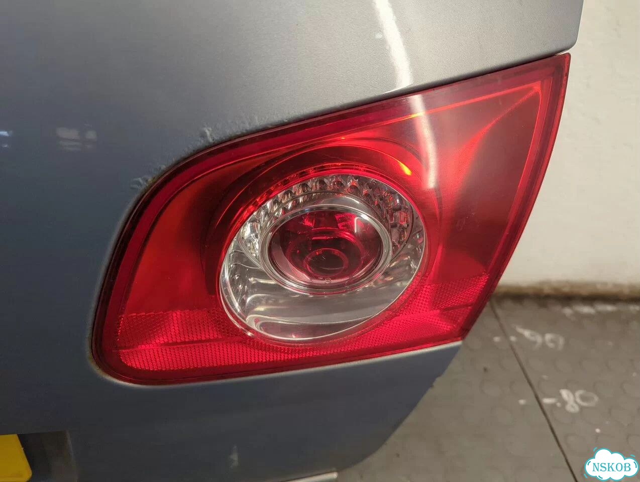 Крышка багажника Volkswagen Passat 6 фото 7