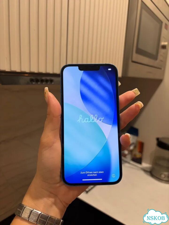 iPhone 13, 128 ГБ, SIM + eSIM фото 1