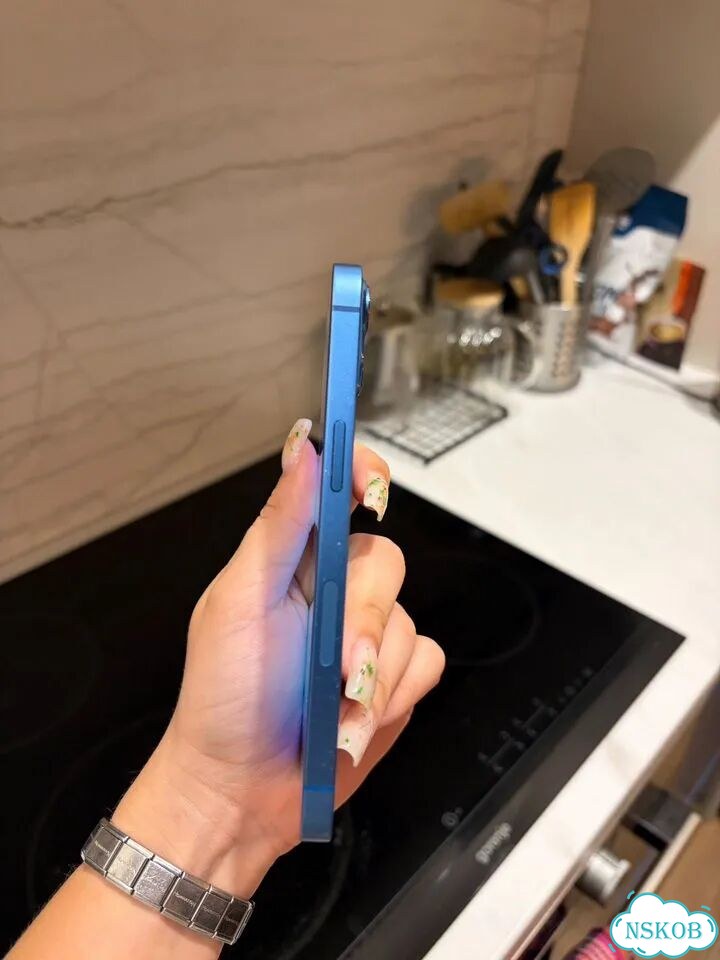 iPhone 13, 128 ГБ, SIM + eSIM фото 2