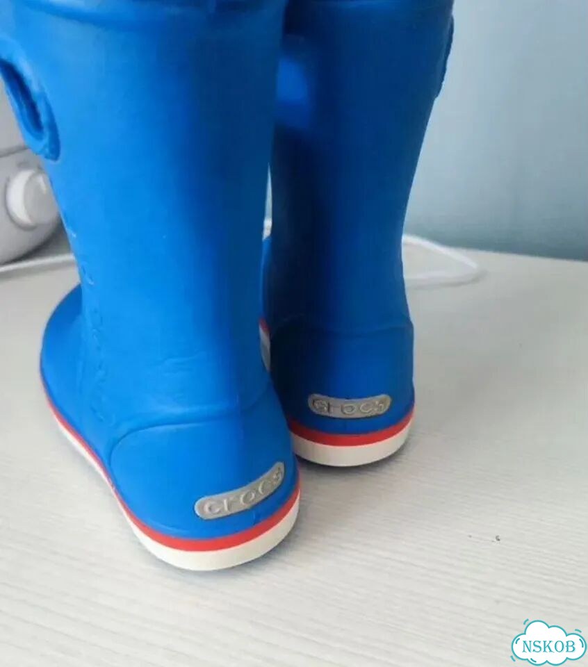 Резиновые сапоги crocs c10 фото 2