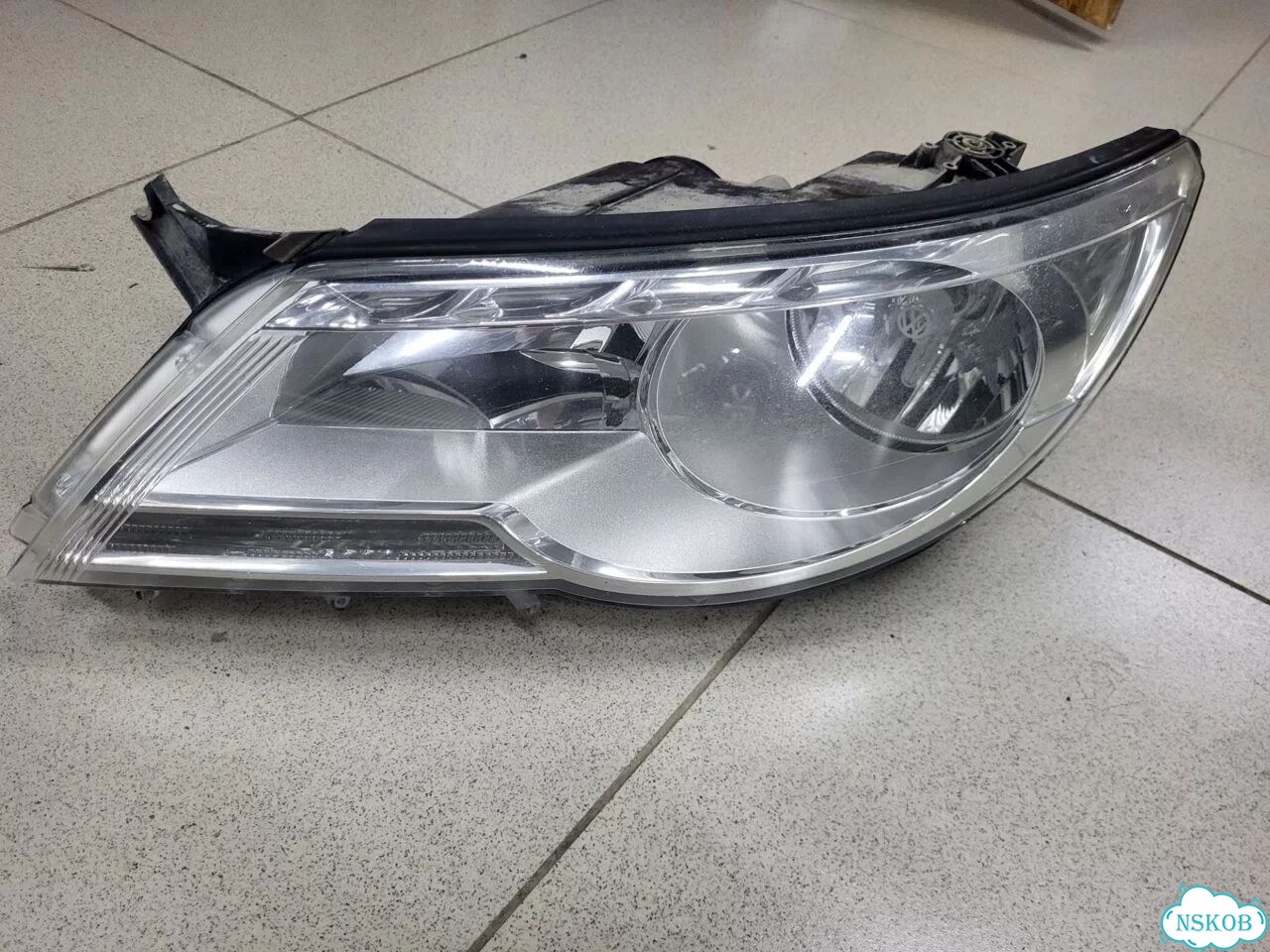 Фара левая Volkswagen tiguan 2008-2011 5n1941031p фото 1
