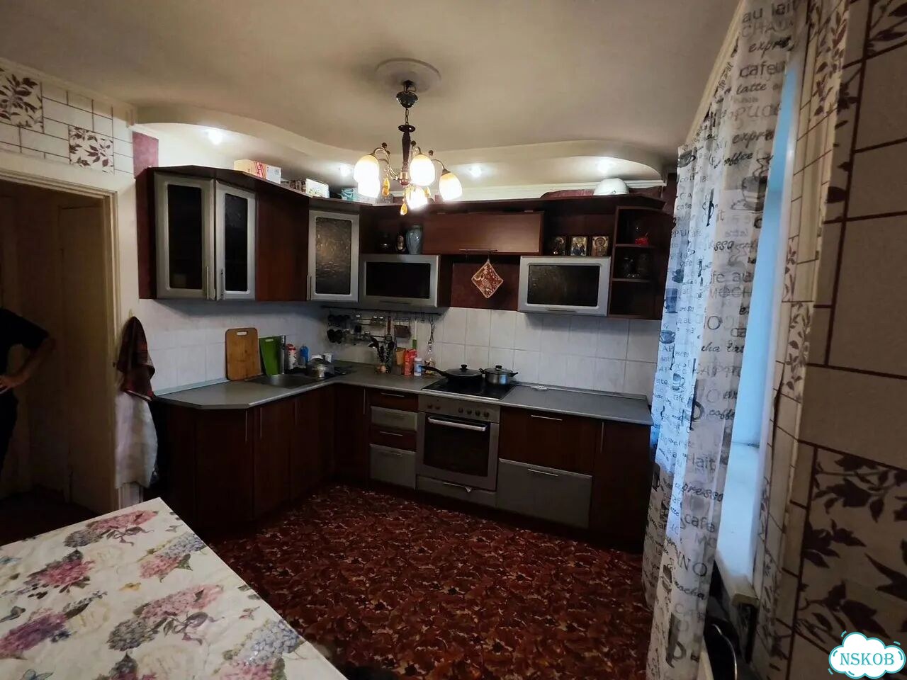 2-к. квартира, 57 м², 1/10 эт. фото 3