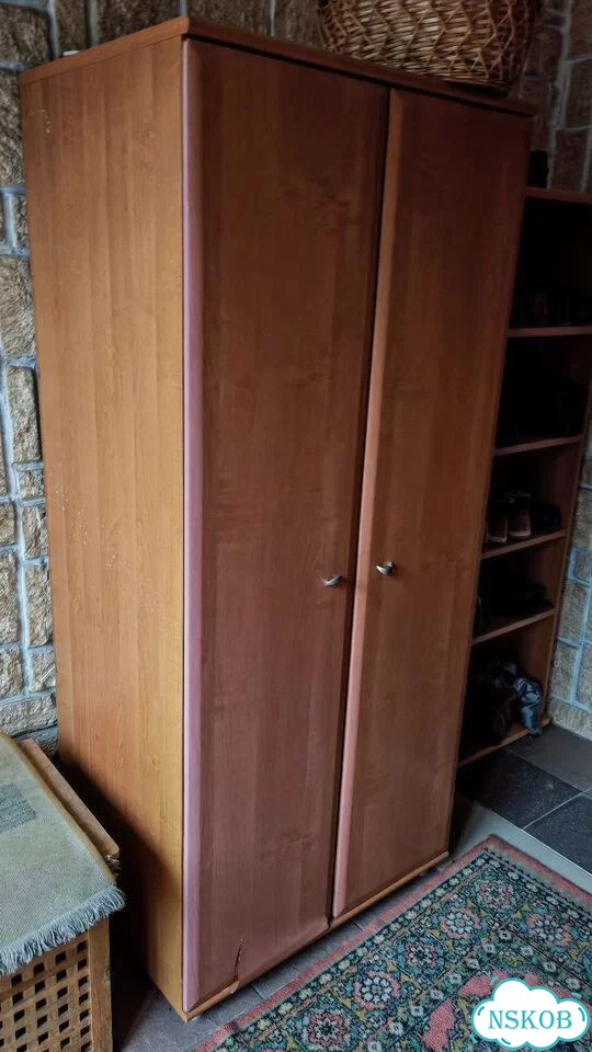 Шкаф распашной двухстворчатый фото 1