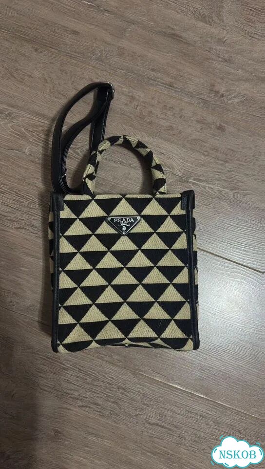 Сумка prada оригинал фото 3